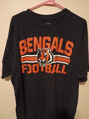 Team Apparel Black and Orange Bengals Football Tee